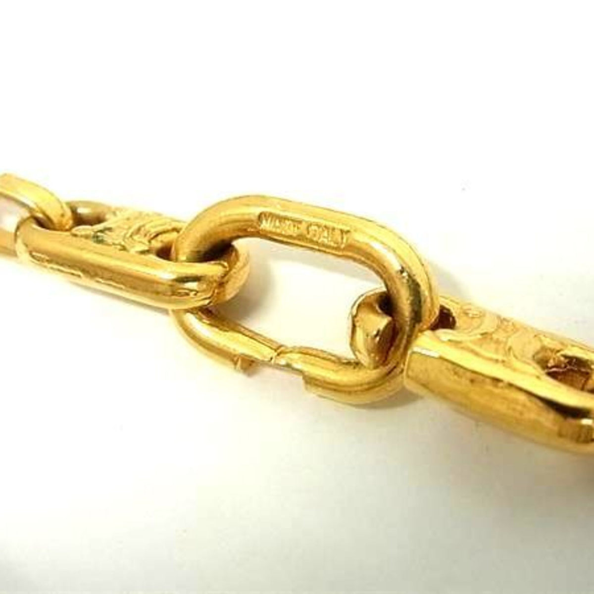 Macadam Pendant Necklace Gold Metal