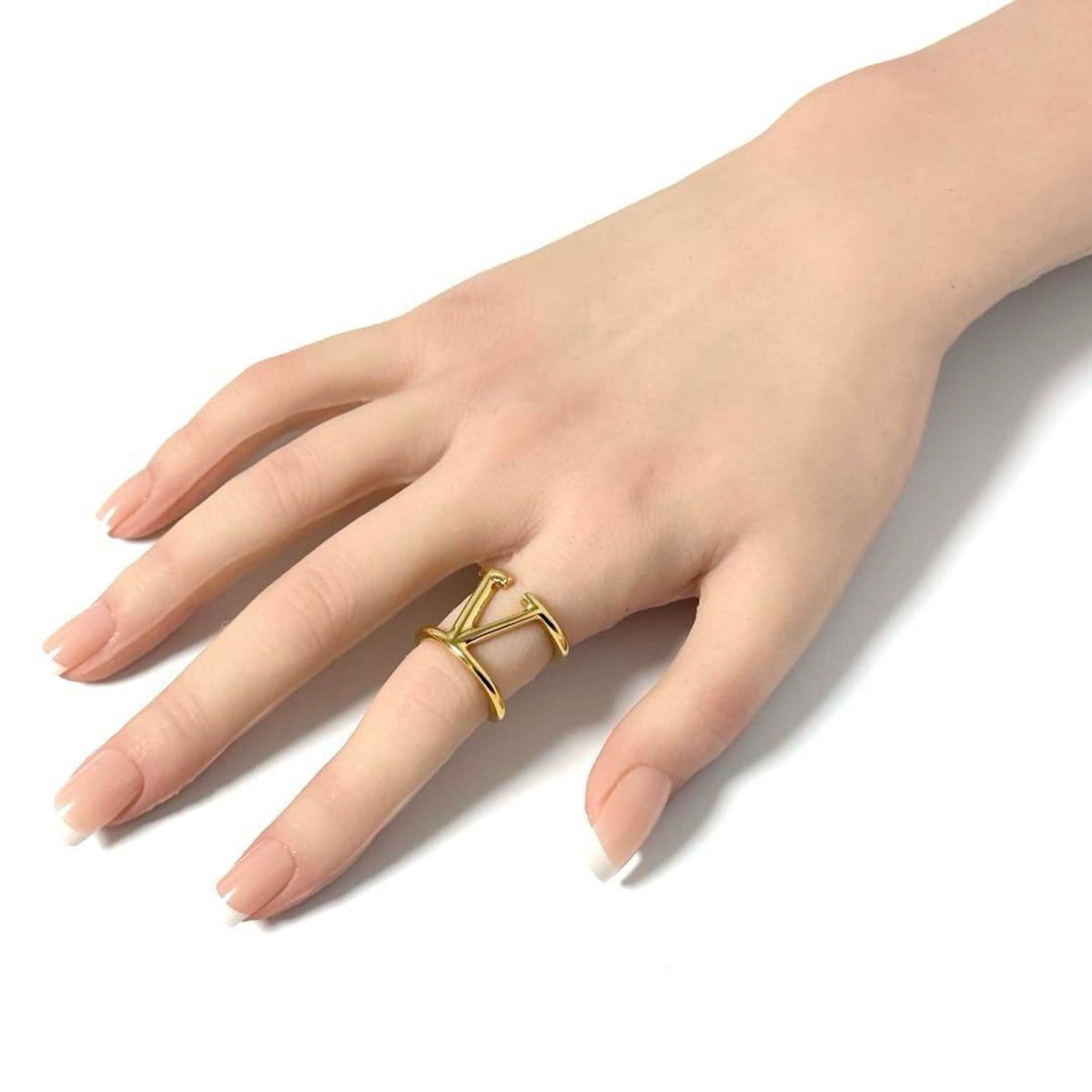 V Signature Ring Metal