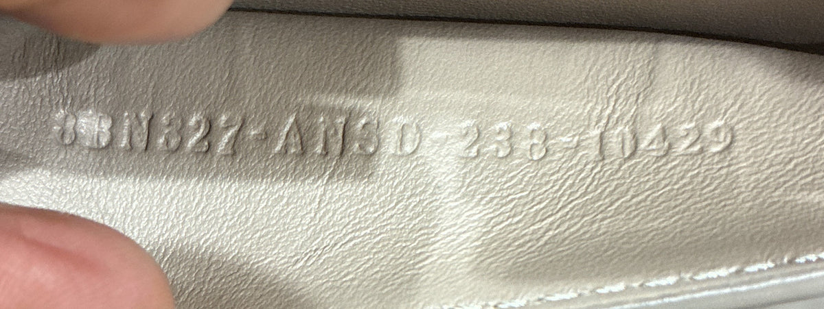 Logo Side Knot Peekaboo ISeeU Bag Leather Small
