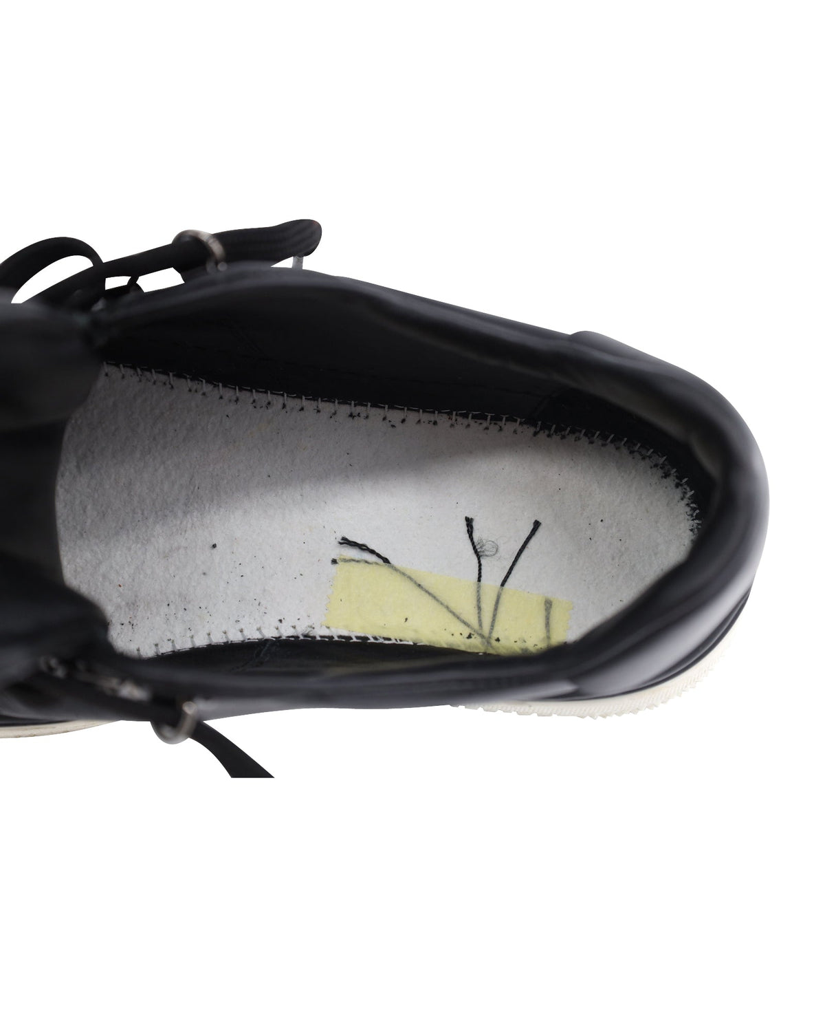 Valentino Garavani Low Top Sneakers in Black Leather