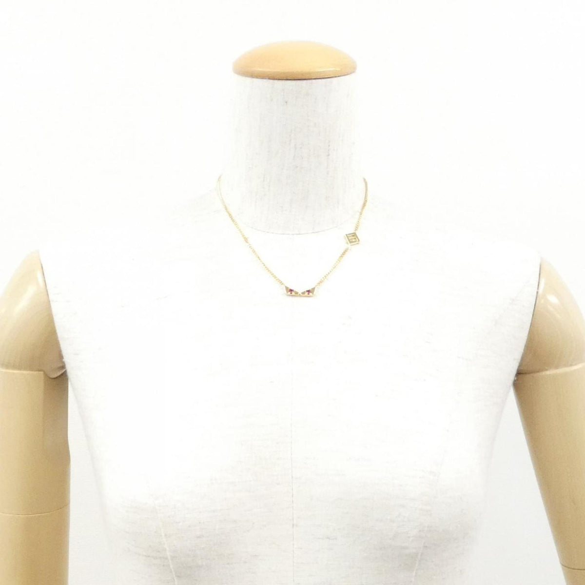 Pendant Necklace Gold