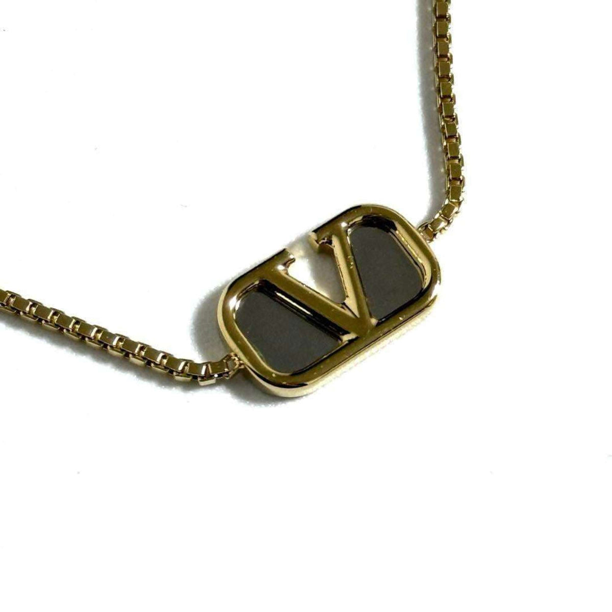 V Signature Bracelet Metal Gold