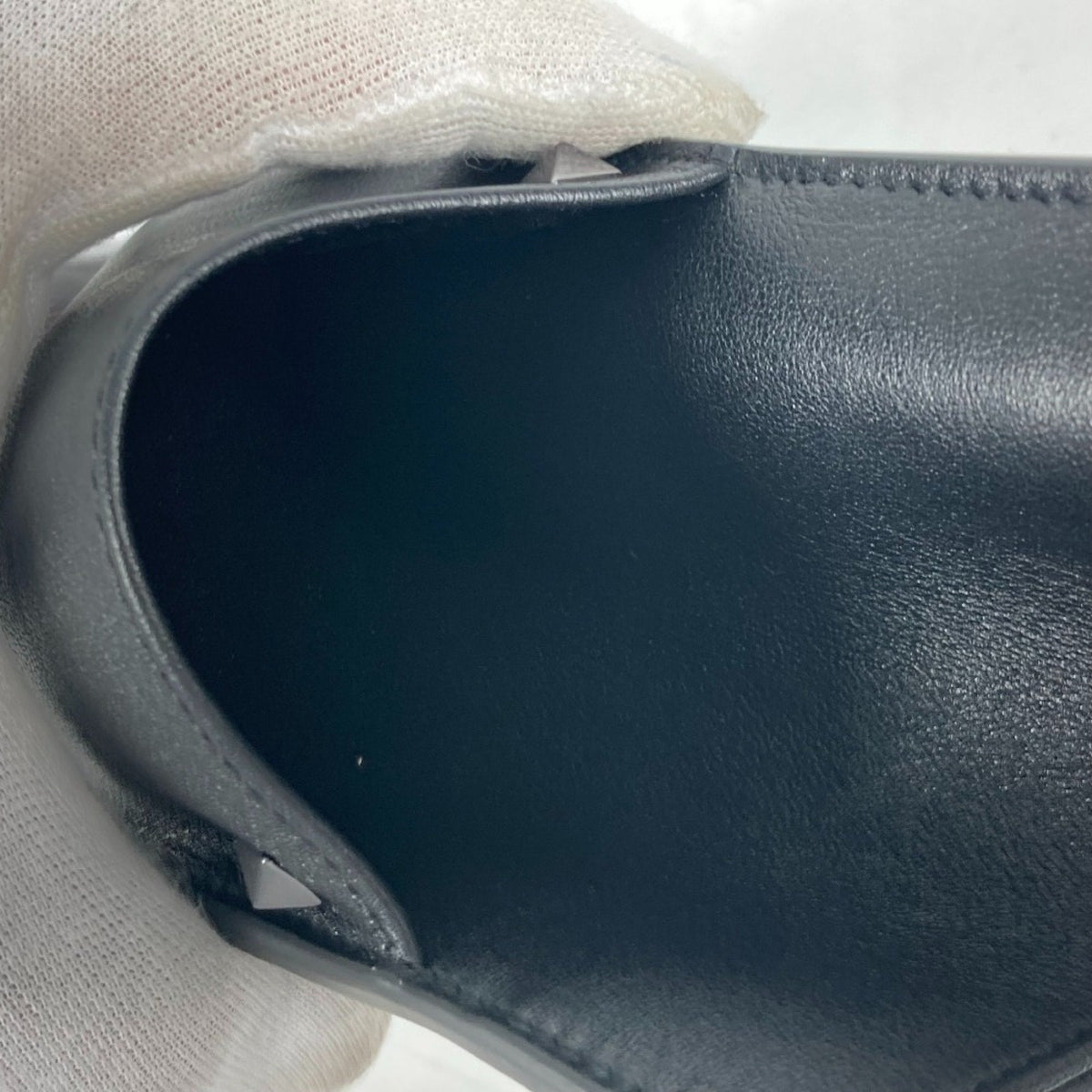Roman Stud Tote Leather