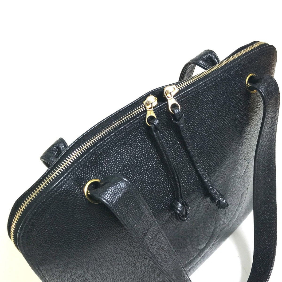 Vintage Timeless Zip Tote Caviar Medium