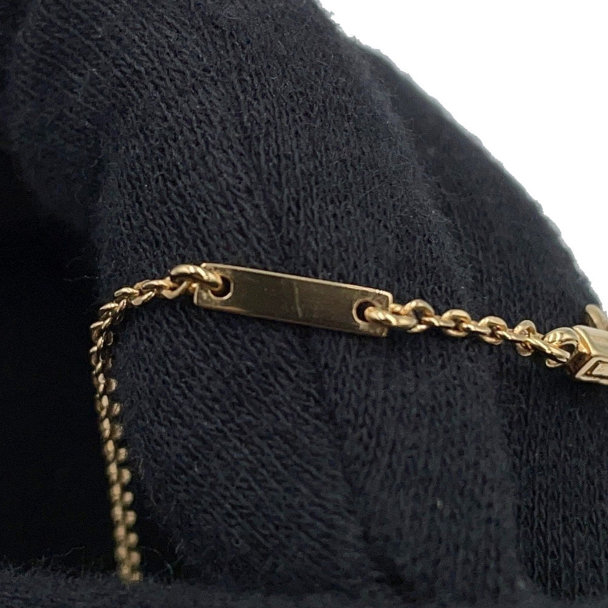 Pendant Necklace Gold Metal with Rhinestone