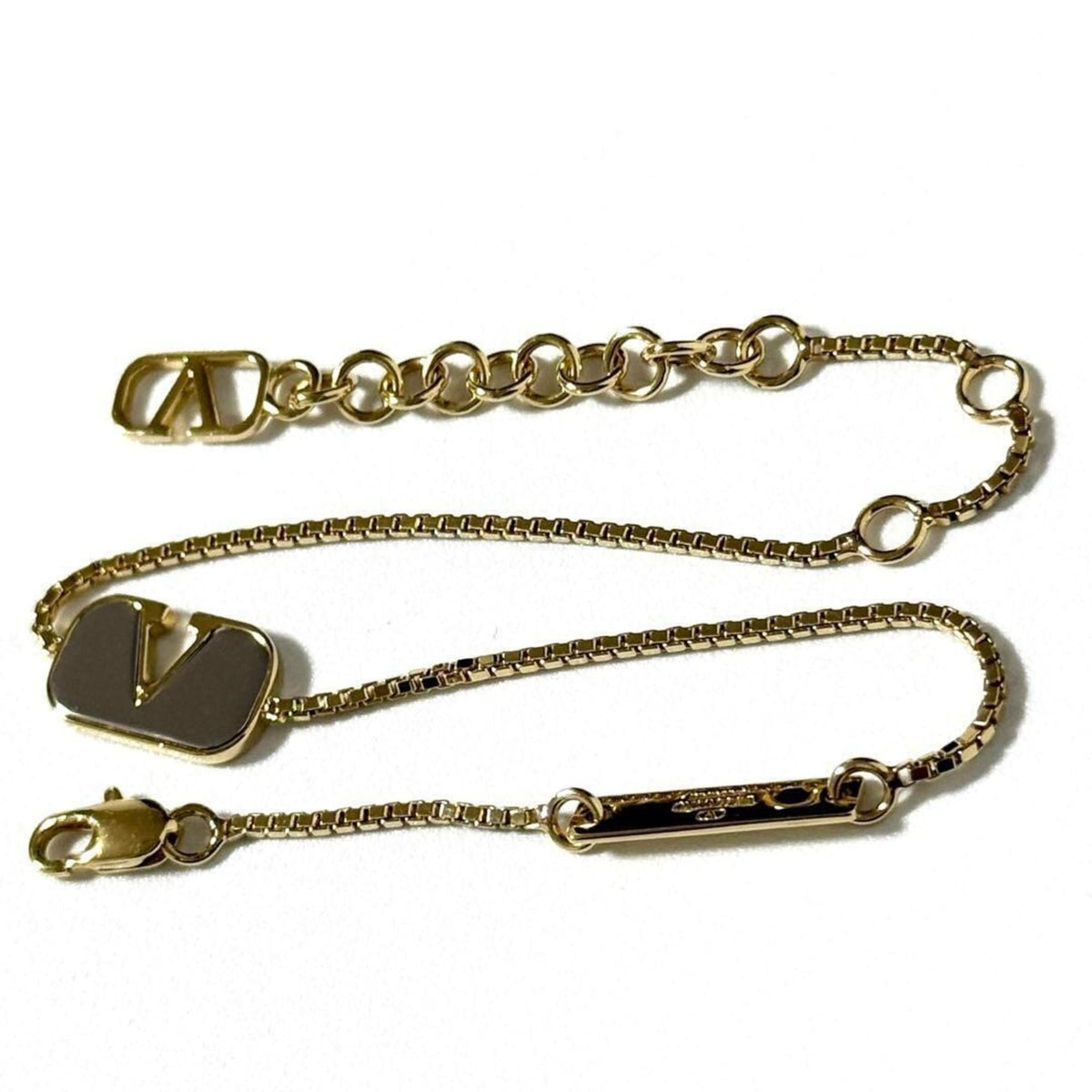 V Signature Bracelet Metal Gold