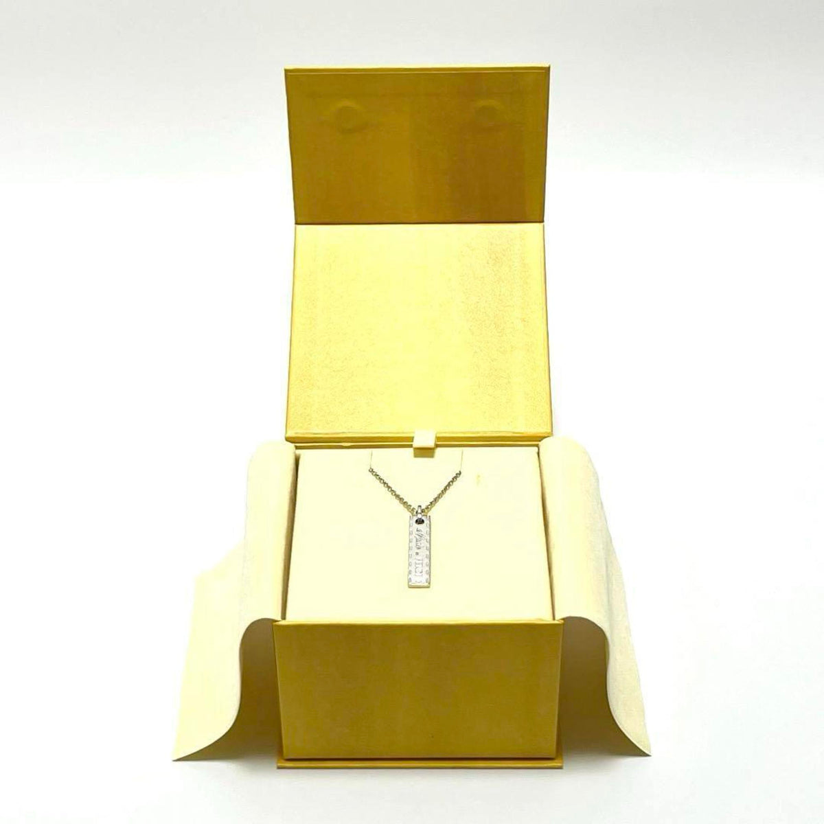 Pendant Necklace Metal
