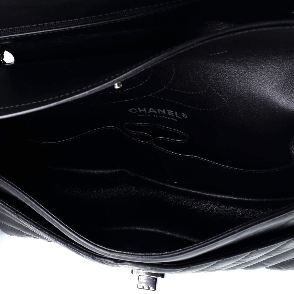 So Black Reissue 2.55 Flap Bag Chevron Aged Calfskin 225