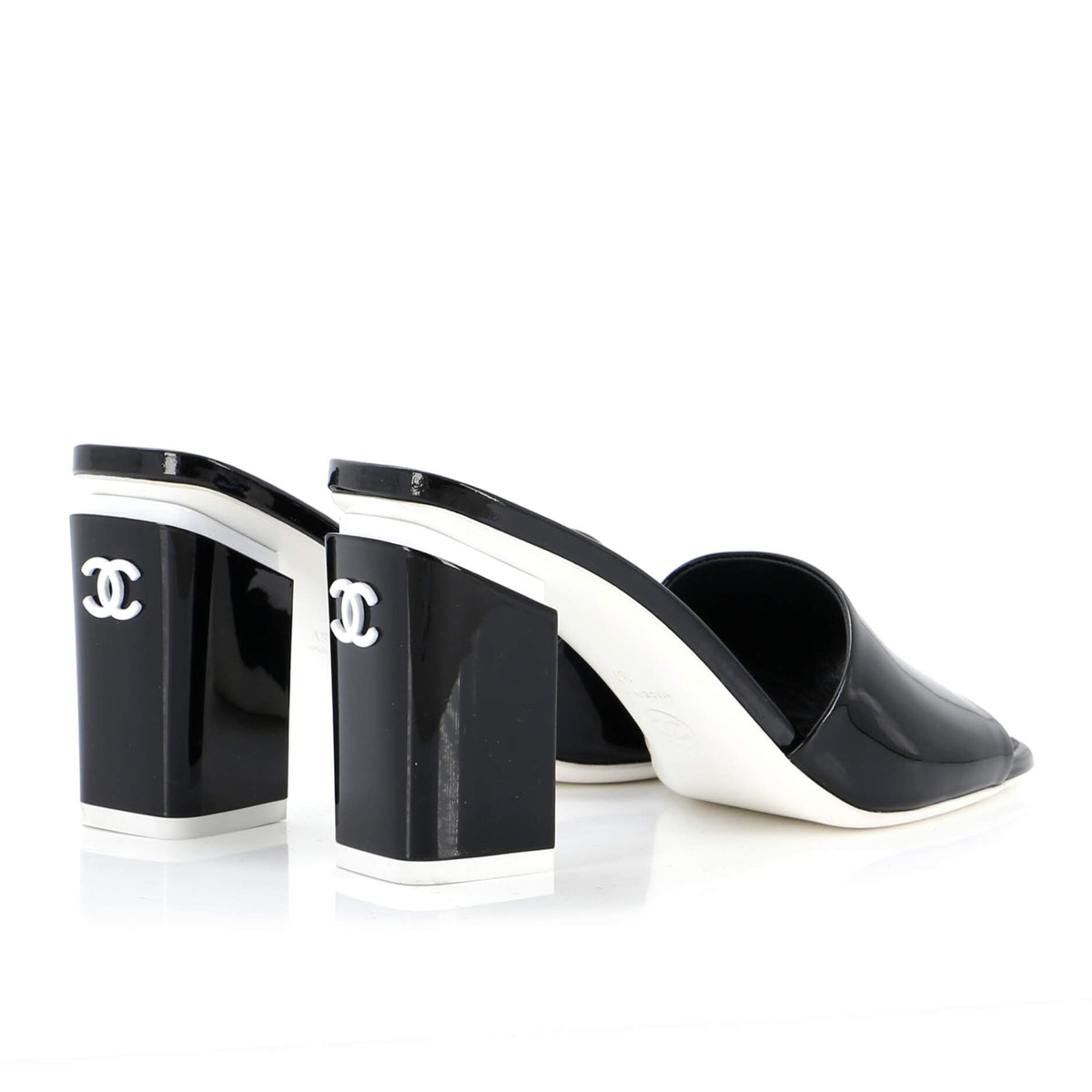 Women's CC Block Heeled Mule Sandals Patent