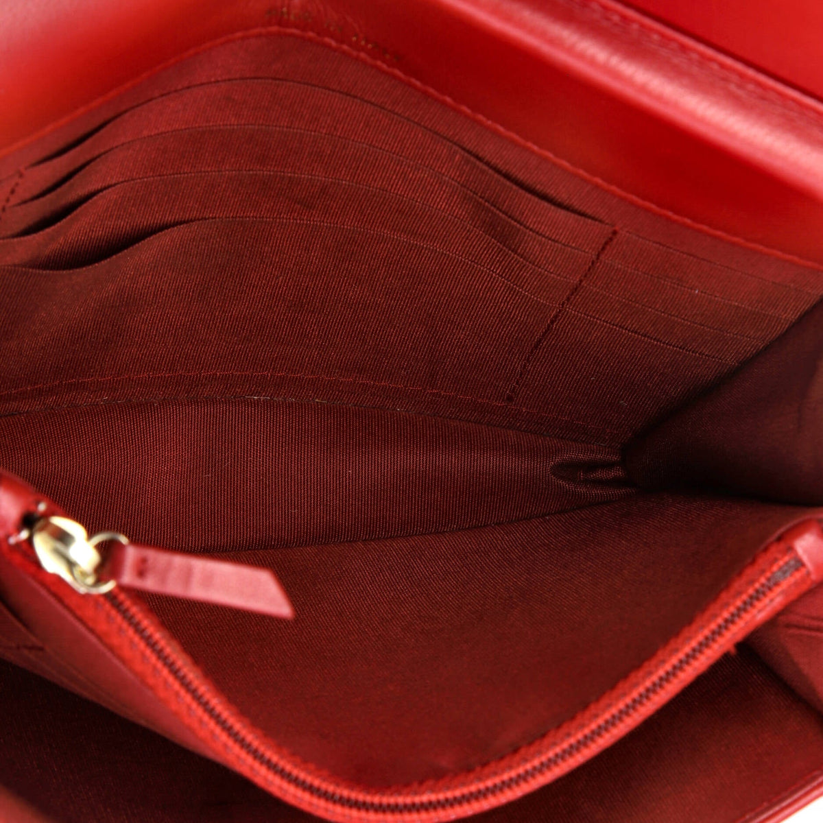 Square Wallet on Chain Chevron Calfskin