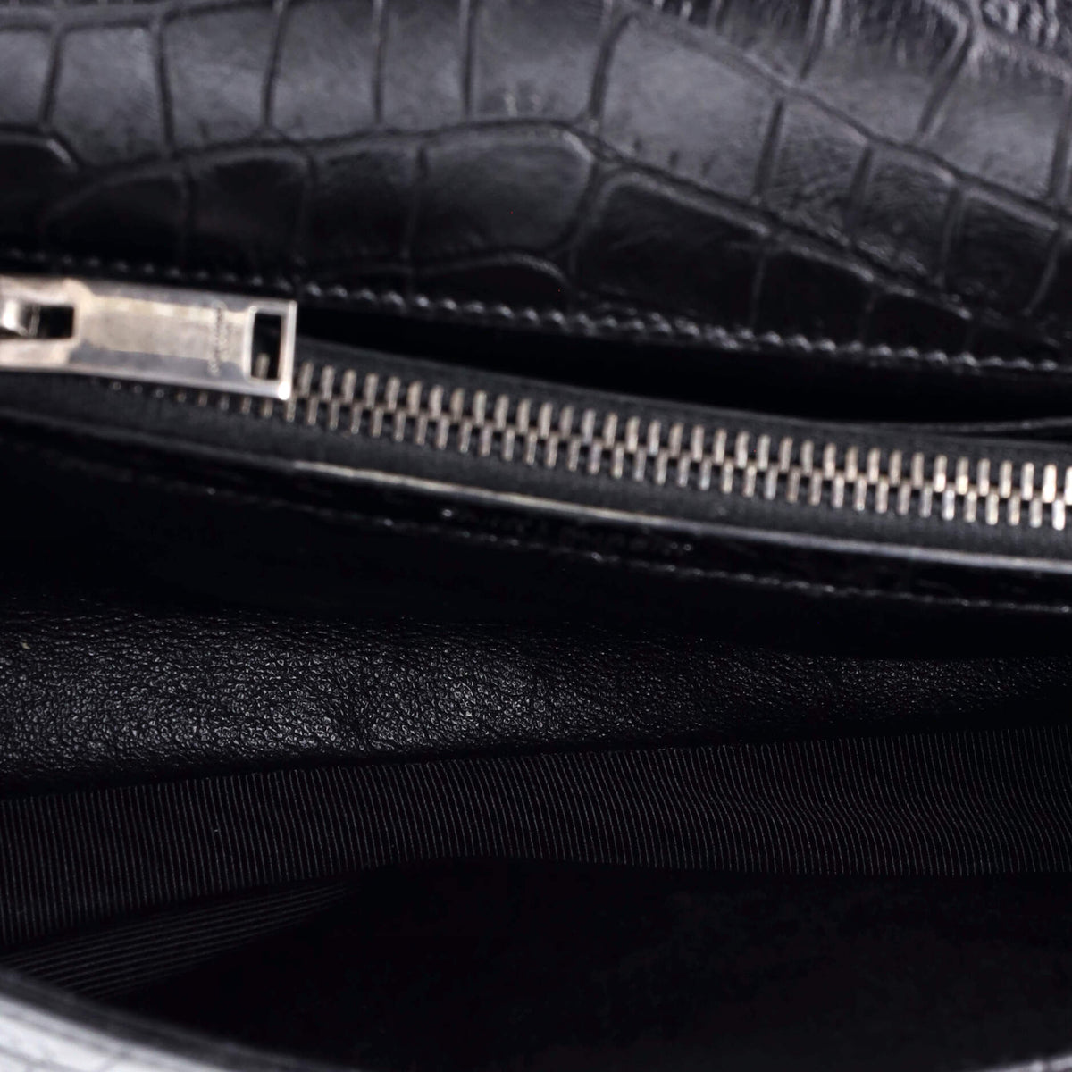 Classic Monogram College Bag Crocodile Embossed Leather Medium