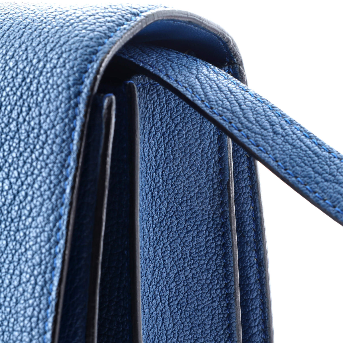 Classic Box Bag Grainy Leather Medium