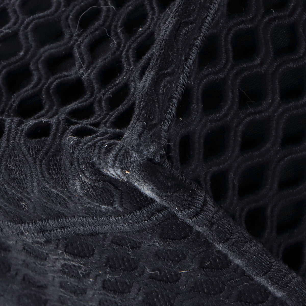 Book Tote Mesh Medium