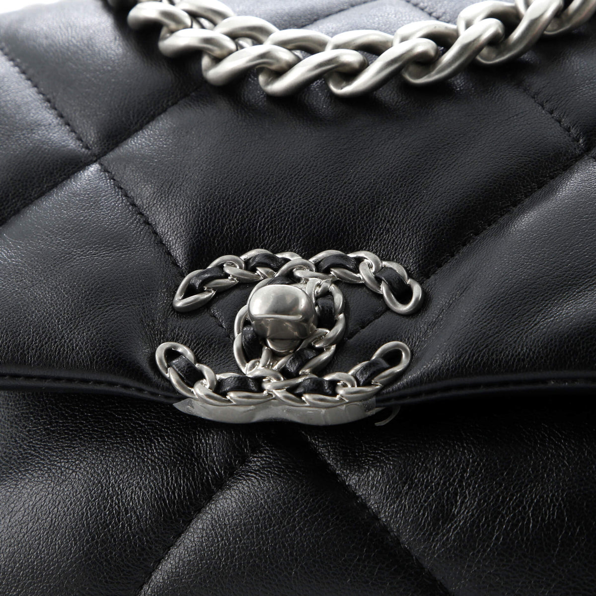 19 Flap Bag Quilted Leather Medium