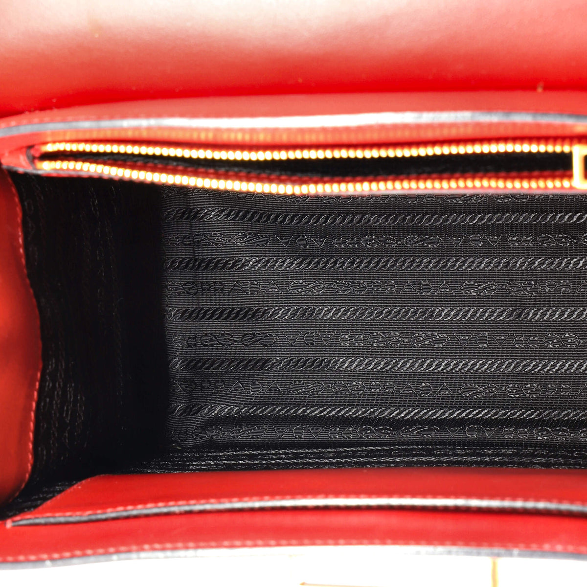 Cahier Convertible Shoulder Bag City Calf and Saffiano Medium