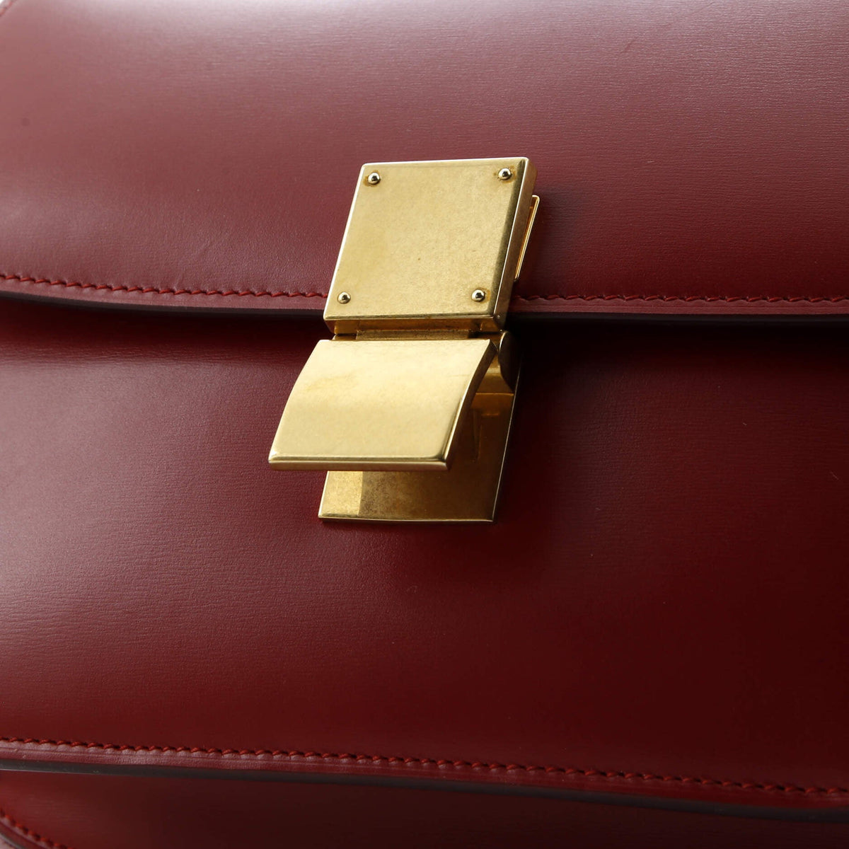 Classic Box Bag Smooth Leather Medium