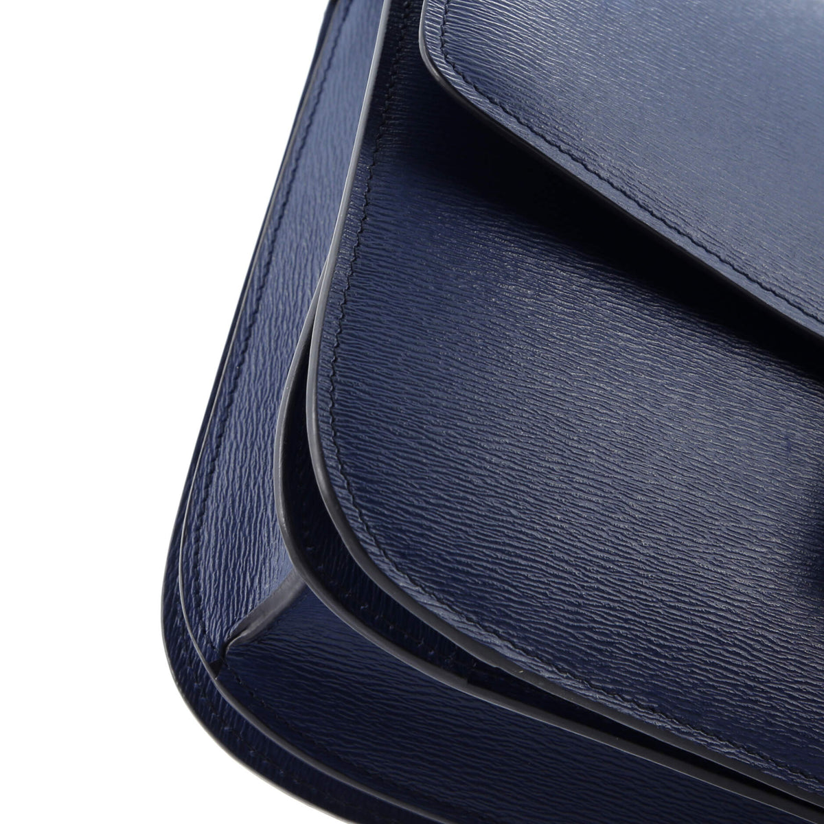 Classic Box Bag Grainy Leather Medium