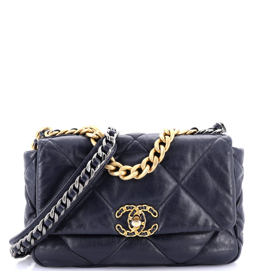 19 Flap Bag Quilted Leather Medium