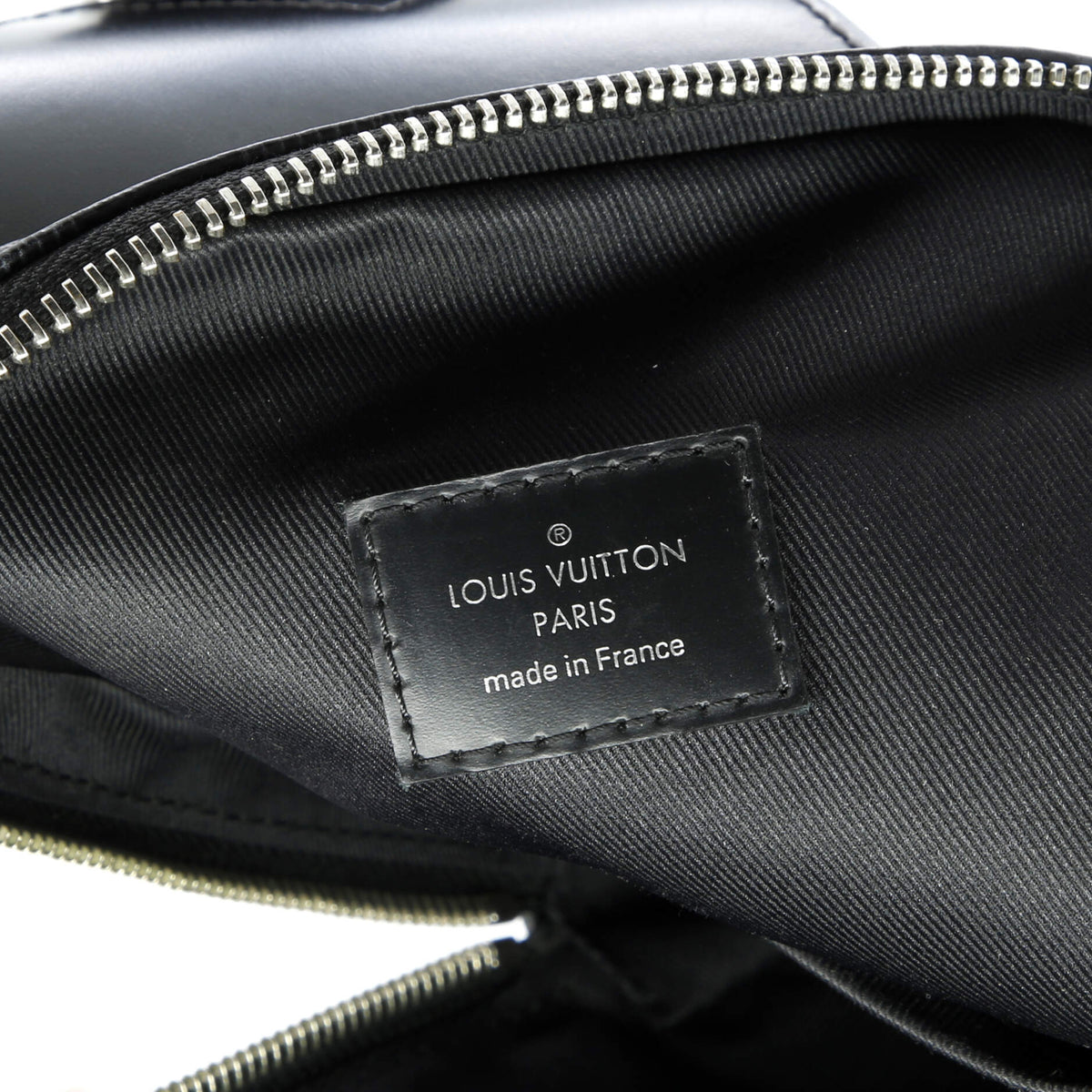 Avenue Sling Bag Limited Edition Damier Graphite Pixel