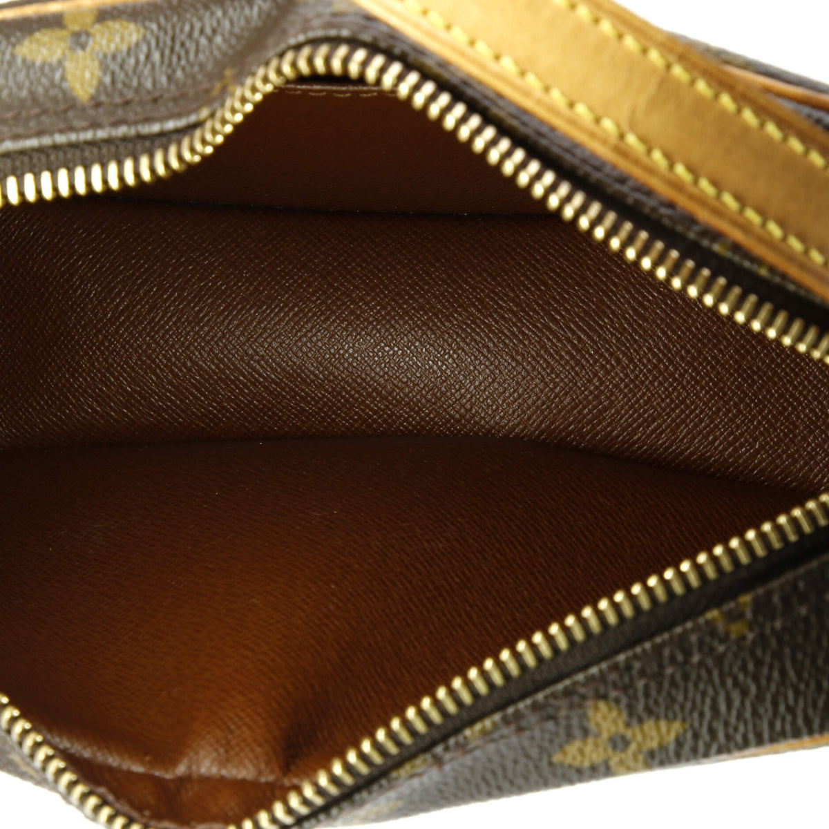 Cite Pochette Monogram Canvas