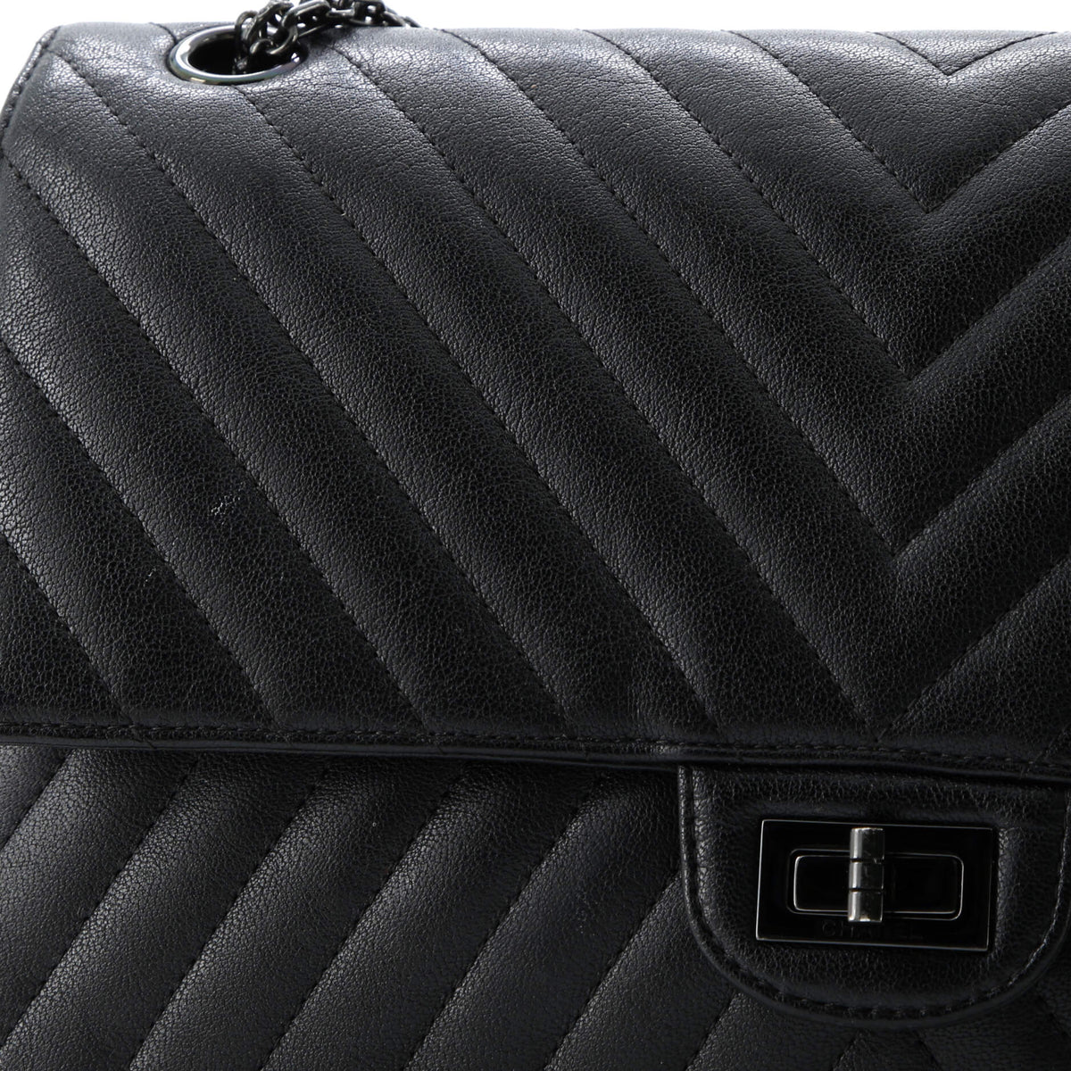 So Black Reissue 2.55 Flap Bag Chevron Sheepskin 226