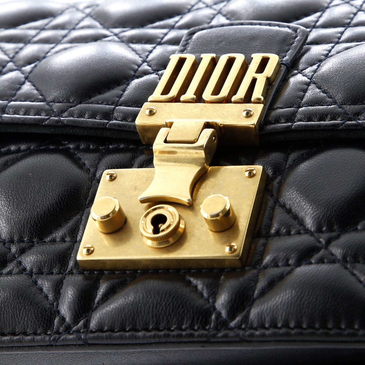 Dioraddict Flap Bag with Strap Cannage Quilt Lambskin Medium