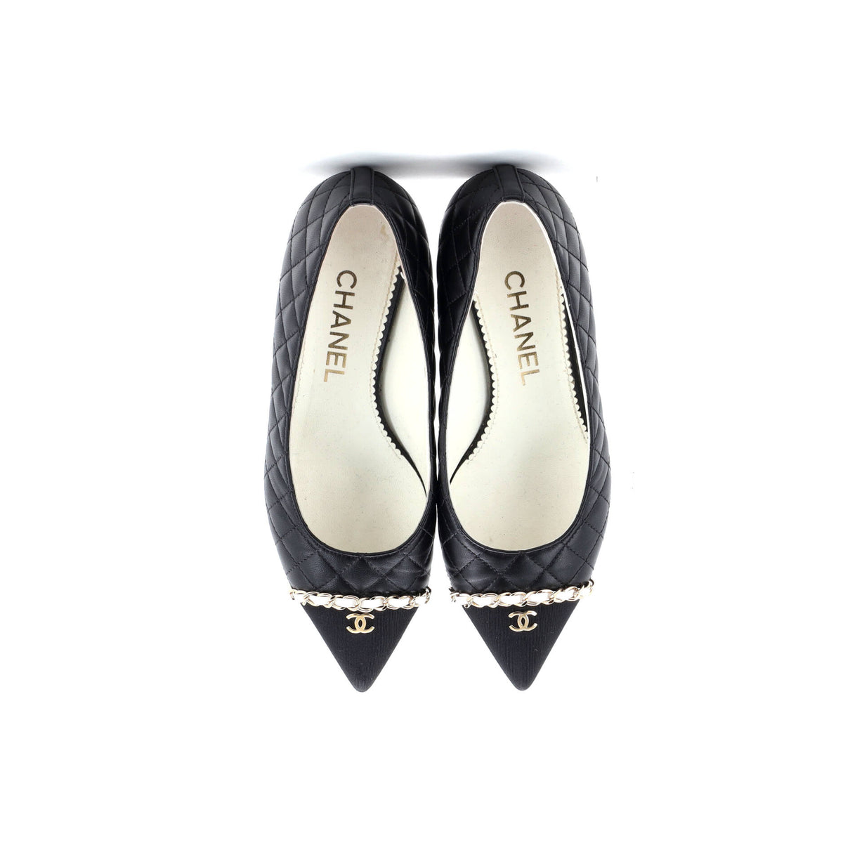 Women's CC Chain Pointed Cap Toe Pumps Quilted Leather with Grosgrain