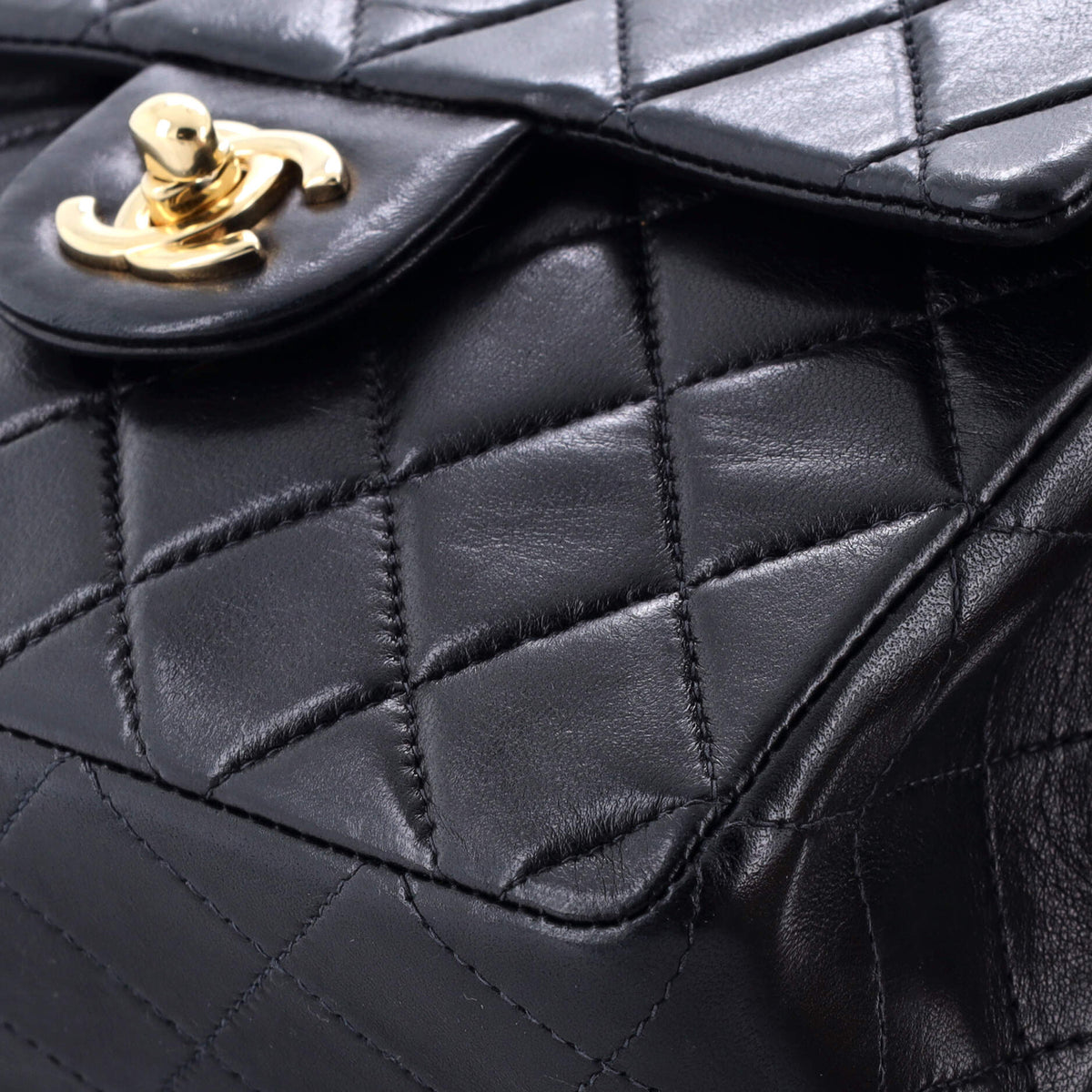 Vintage Square Classic Single Flap Bag Quilted Lambskin Mini