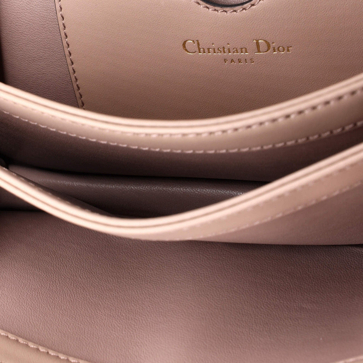 Bee Clutch Leather