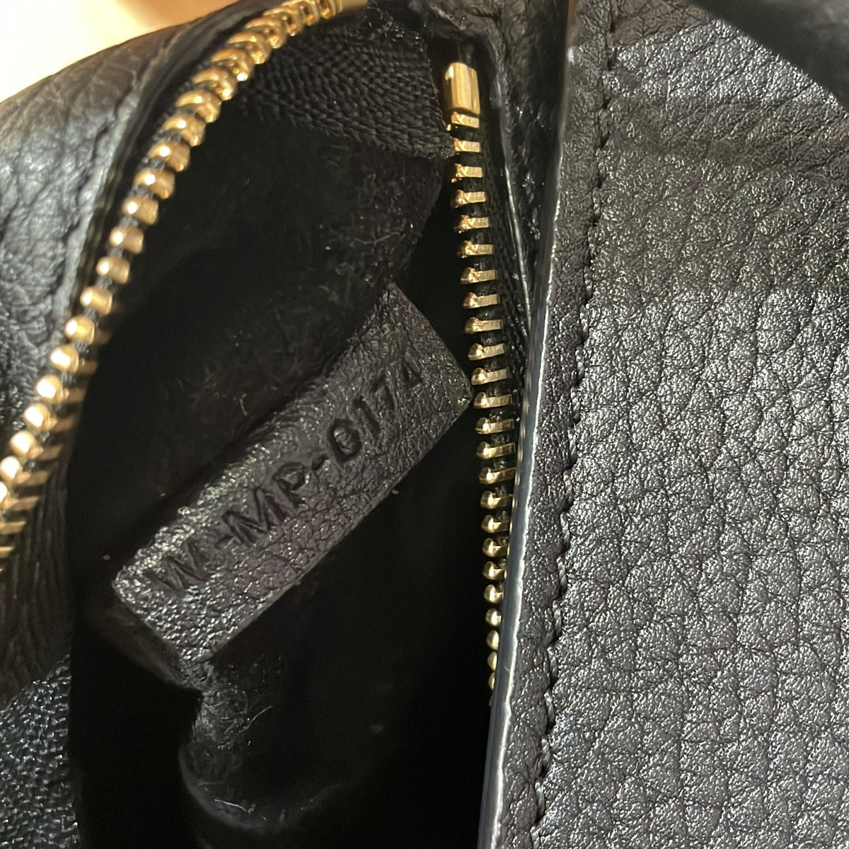 Tie Knot Tote Grainy Leather Small