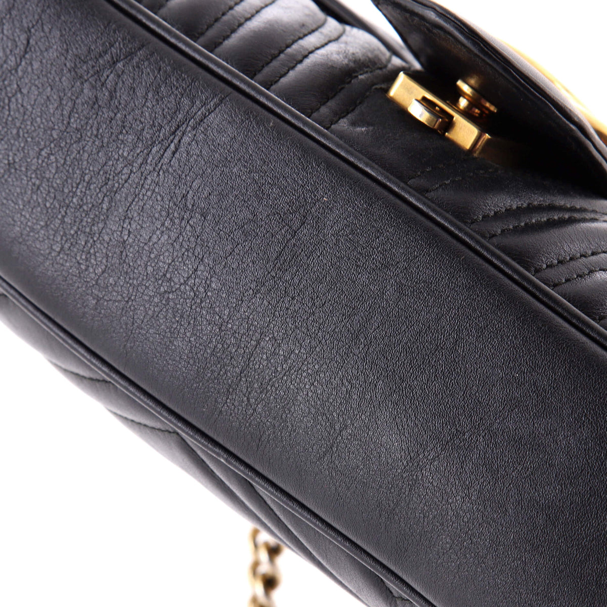 GG Marmont Flap Bag Matelasse Leather Medium