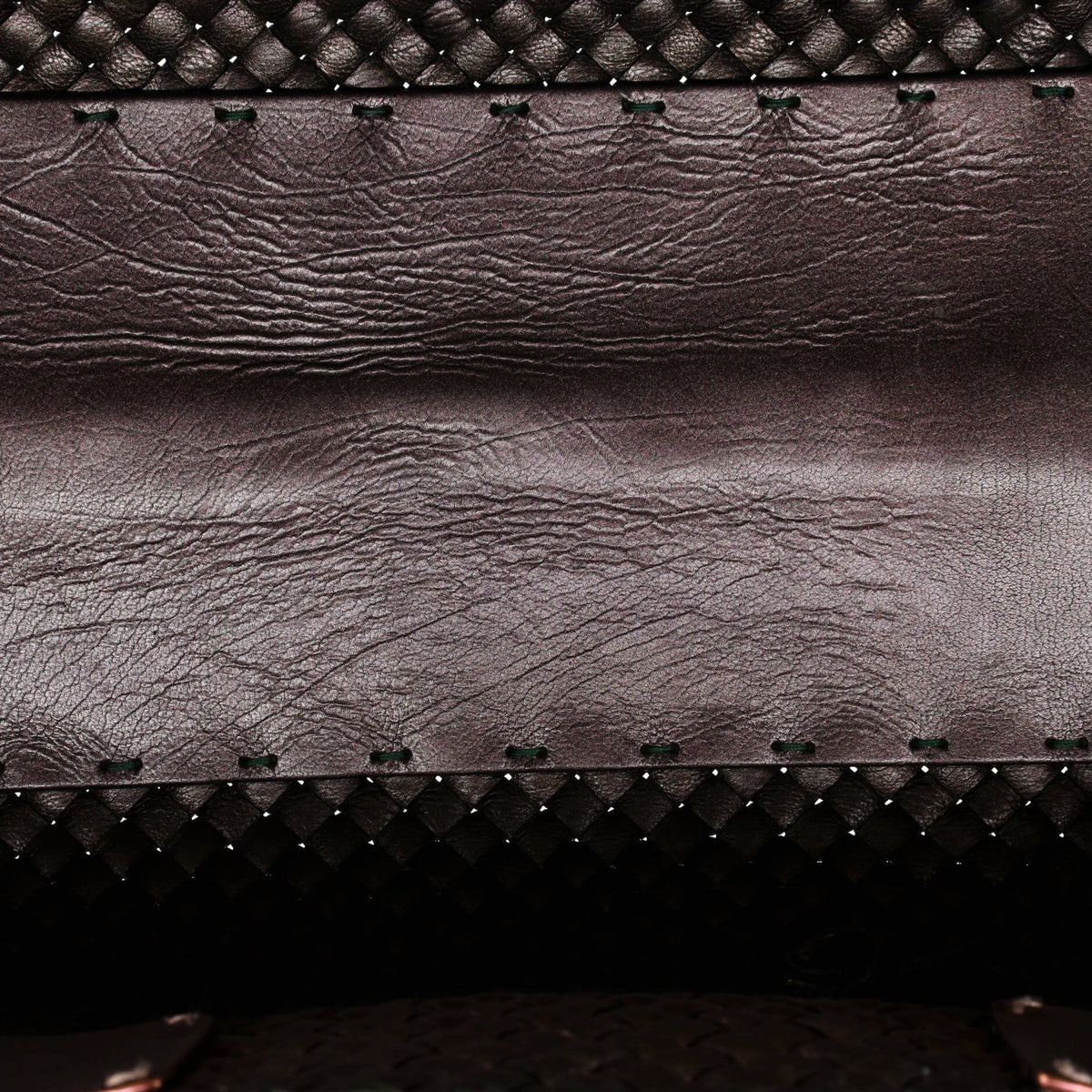 Cabat Tote Intrecciato Iridescent Nappa Medium