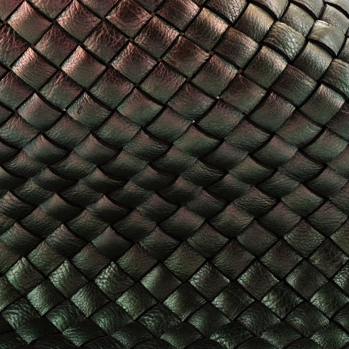 Cabat Tote Intrecciato Iridescent Nappa Medium