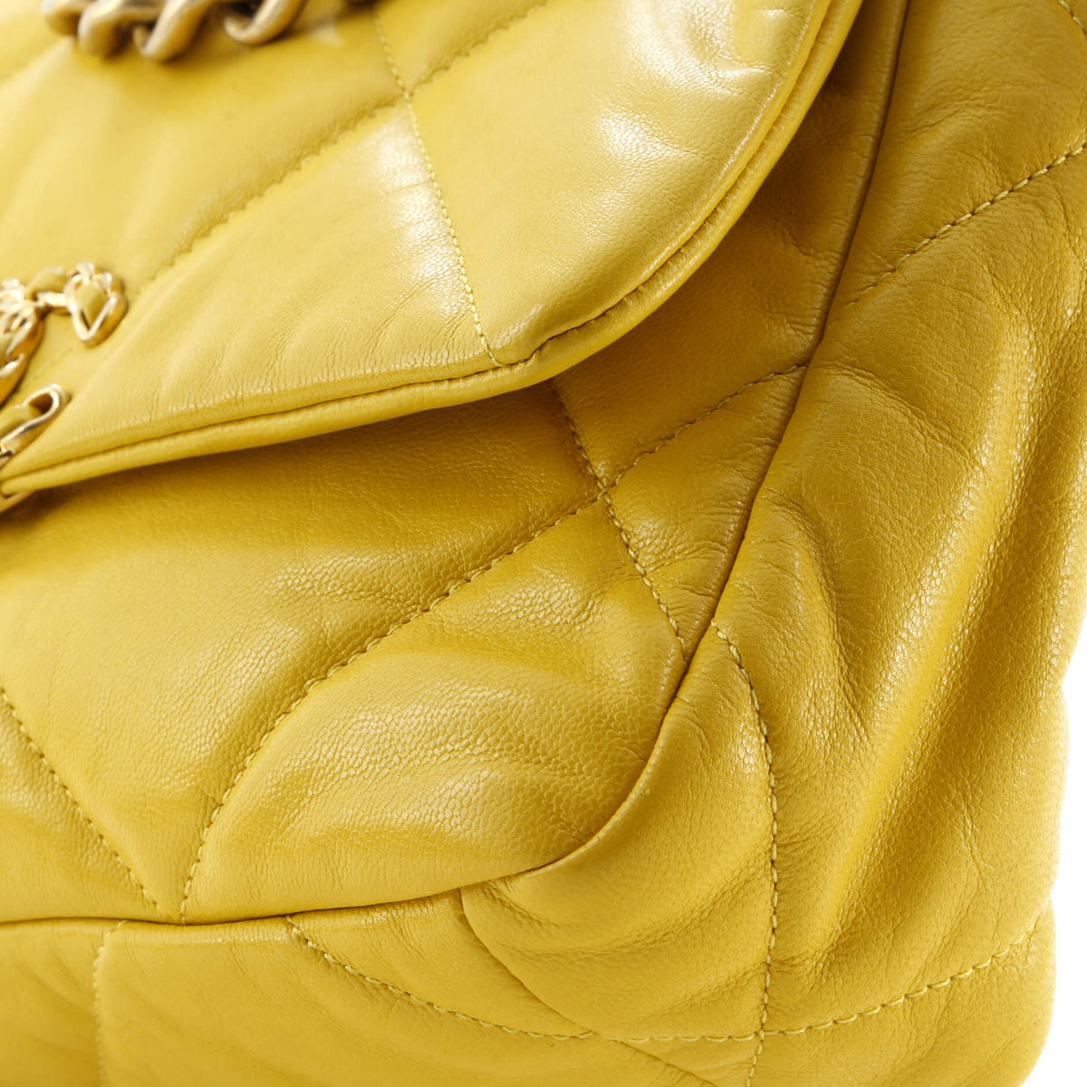 19 Flap Bag Quilted Leather Medium
