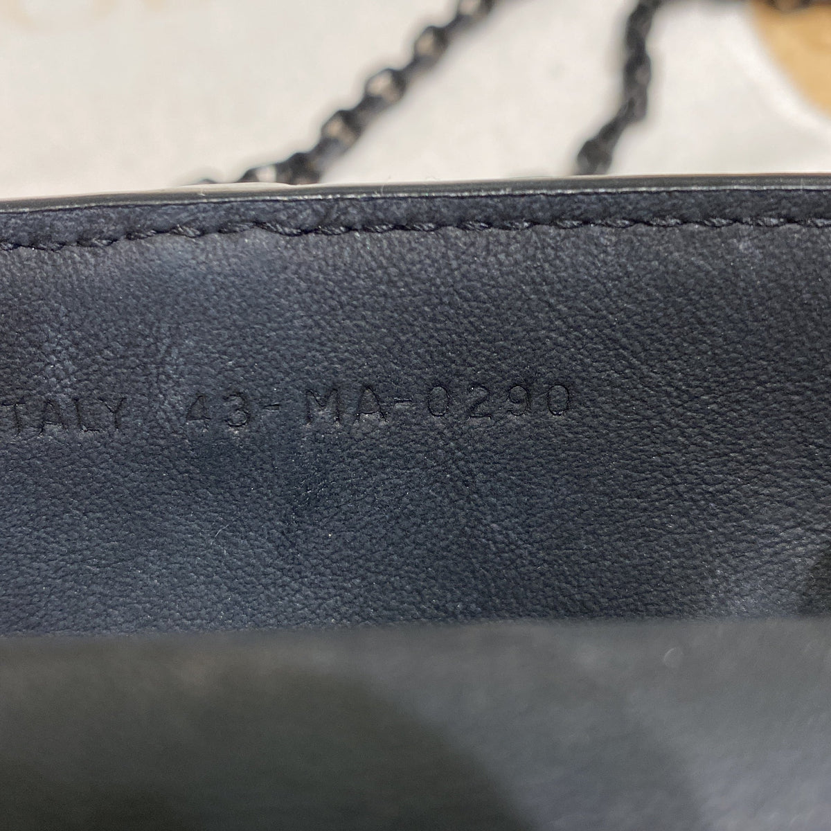 Ultra Matte Saddle Nano Pouch Leather