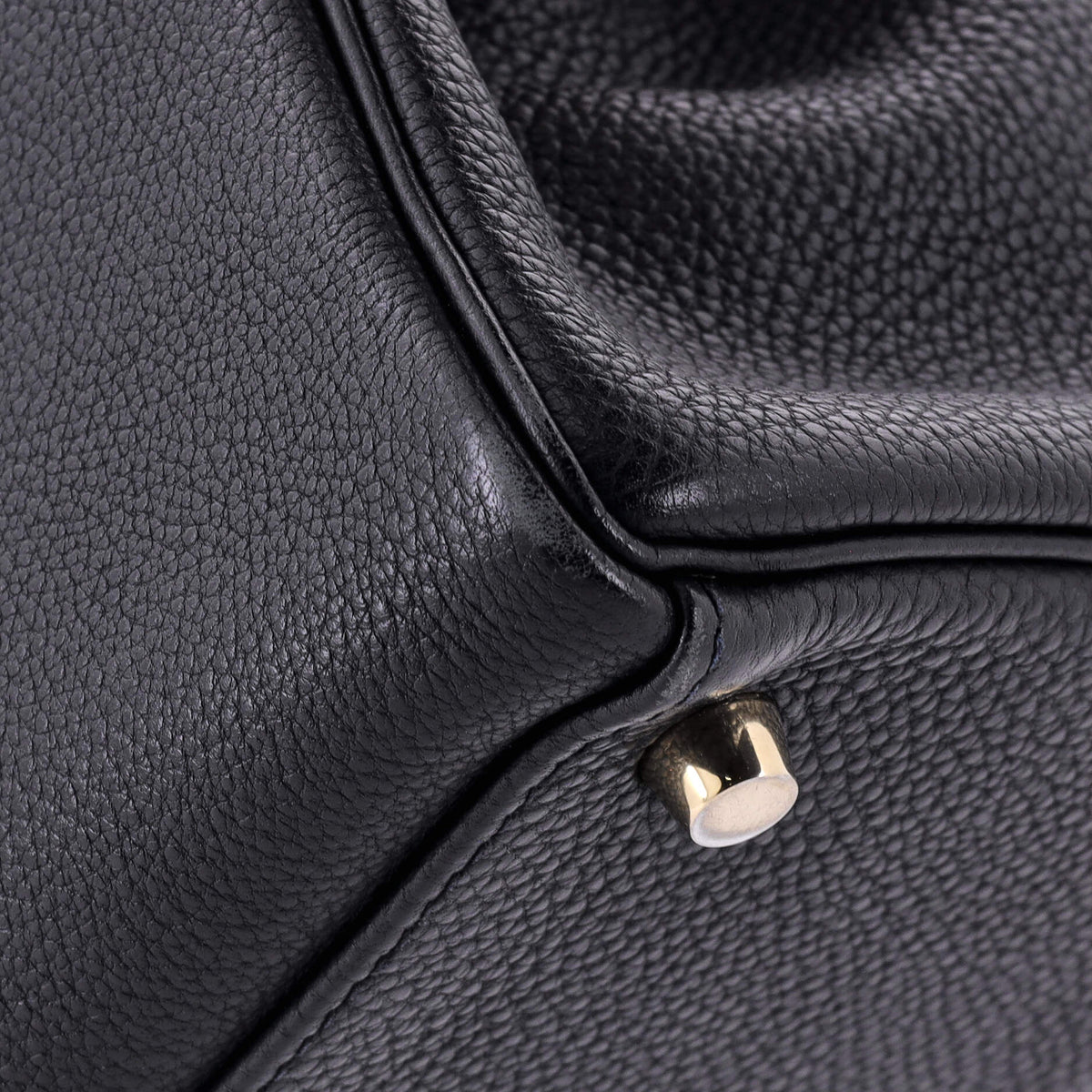 Kelly Handbag Noir Togo with Gold Hardware 32