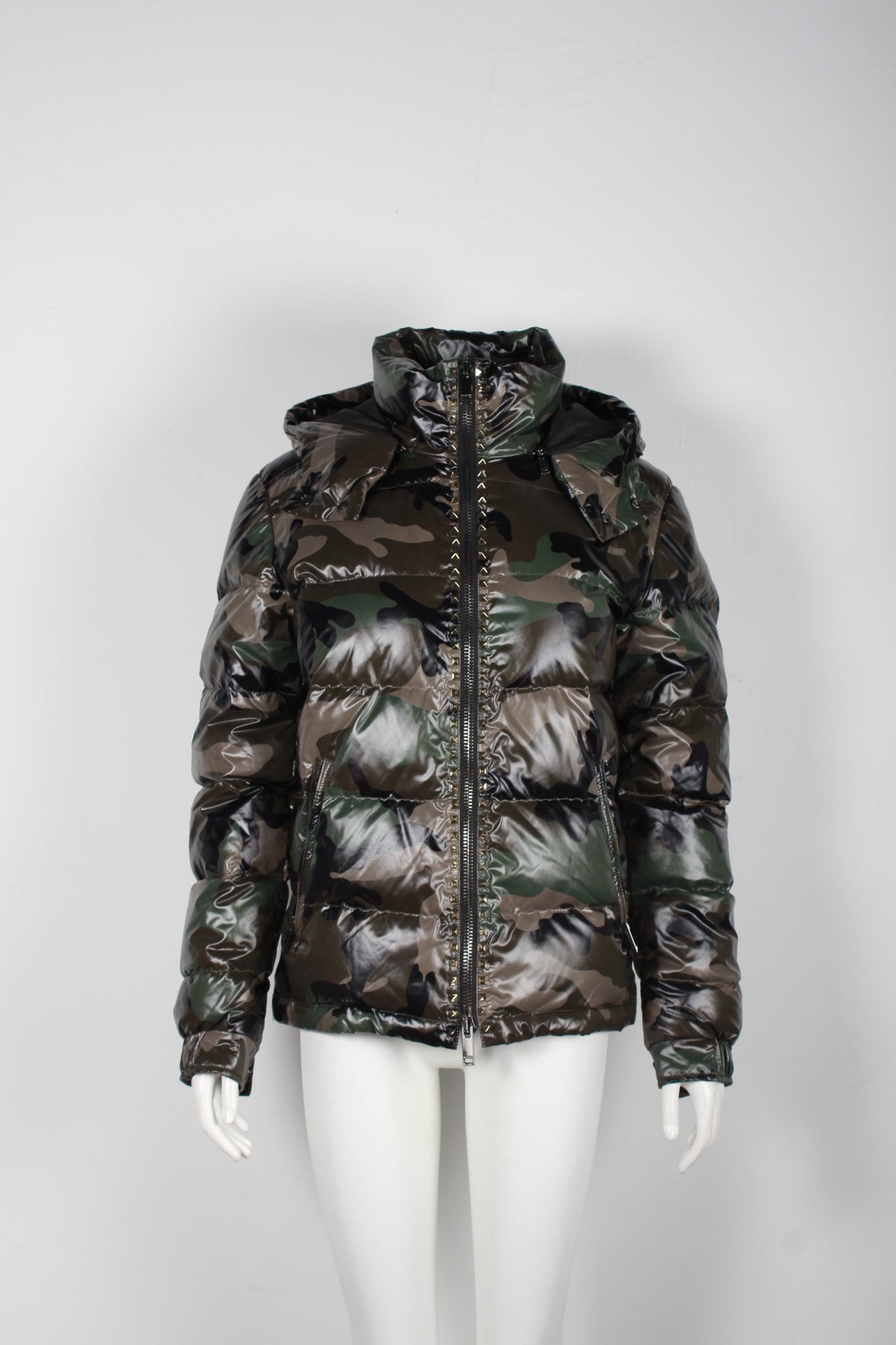 Valentino Studded Camouflage-Print Quilted Shell Hooded Down Jacket in Green Polyamide