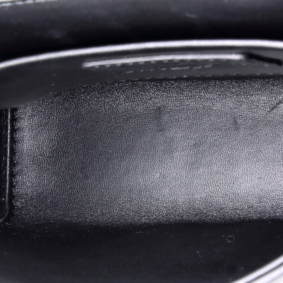 Ultra Matte 30 Montaigne Box Bag Leather