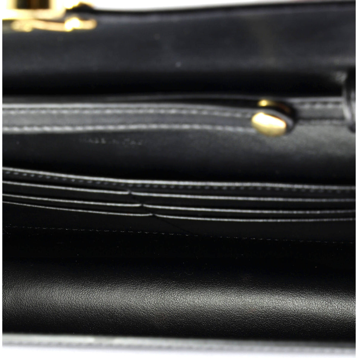 Margo Triomphe Wallet on Chain Leather