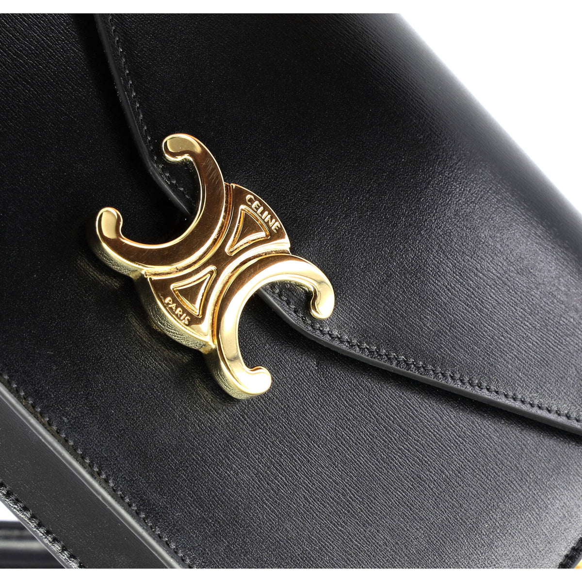 Margo Triomphe Wallet on Chain Leather
