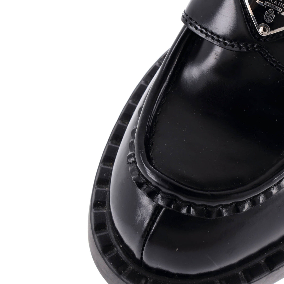 Women's Triangle Logo Loafers Spazzolato Leather