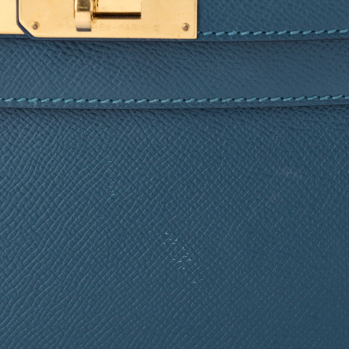 Kelly Handbag Colvert Epsom with Gold Hardware 28