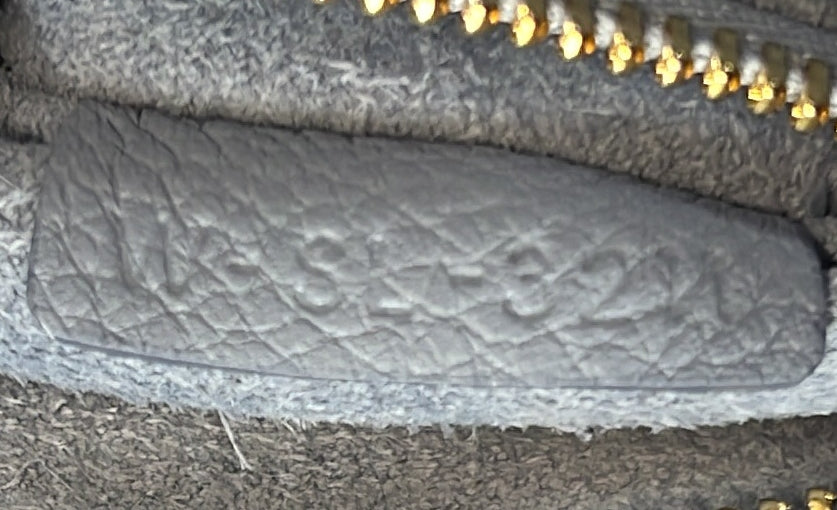Soft 16 Bag Grainy Calfskin Teen