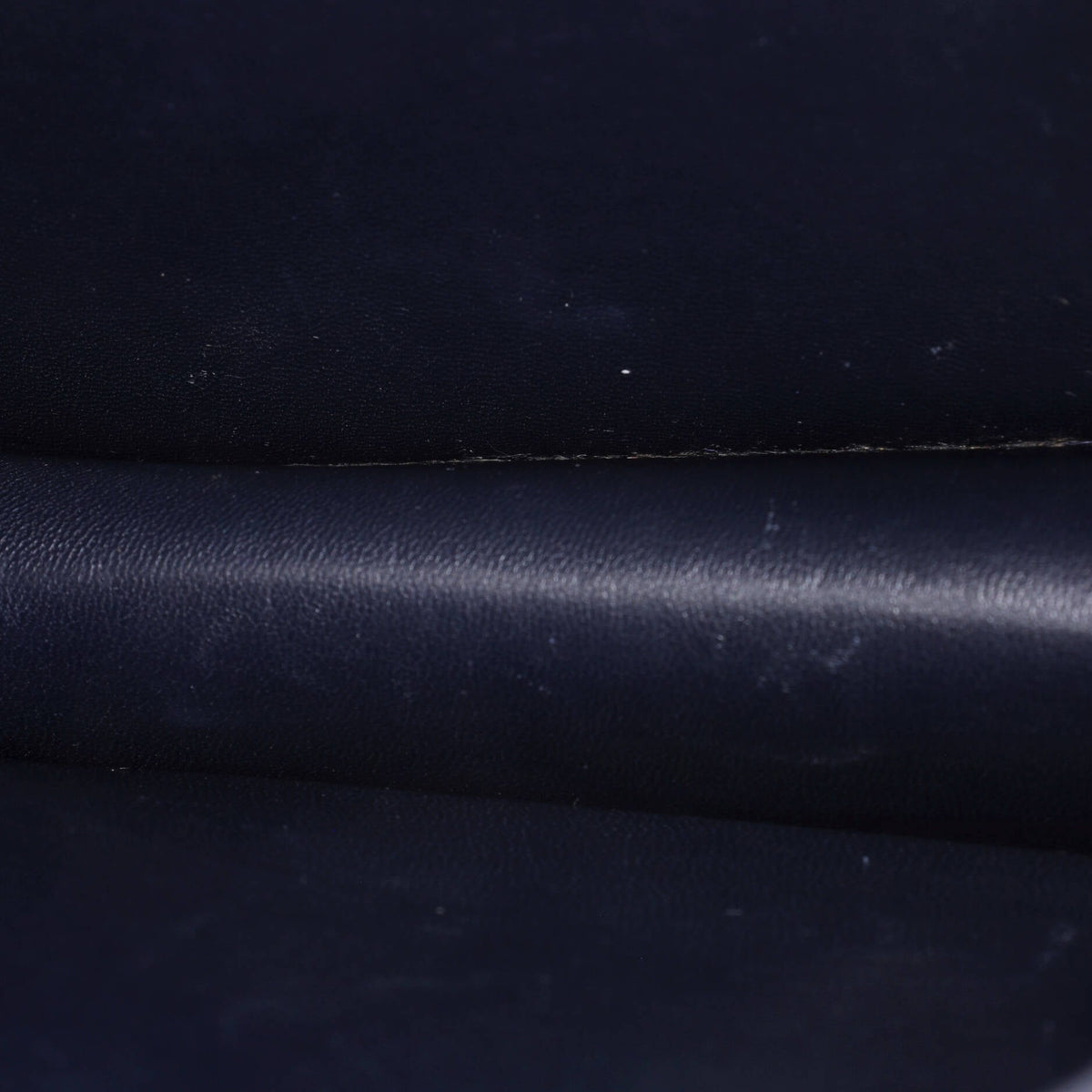 Classic Box Bag Smooth Leather Medium