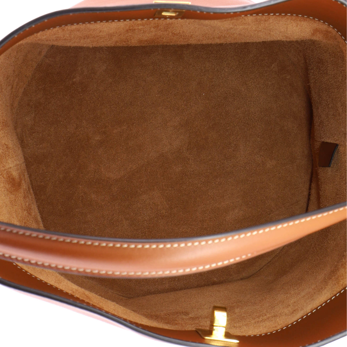 Bucket 16 Bag Leather