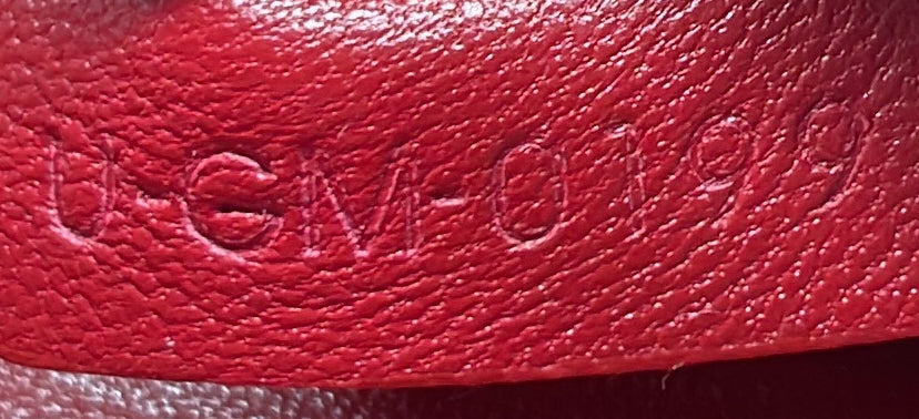 Triomphe Shoulder Bag Smooth Calfskin Medium