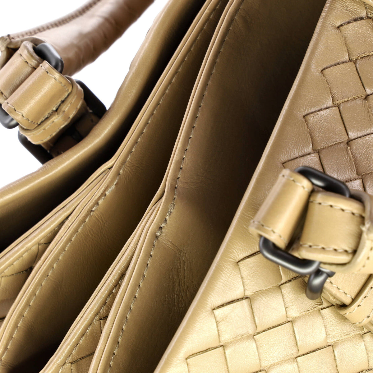 Roma Bag Intrecciato Nappa Medium