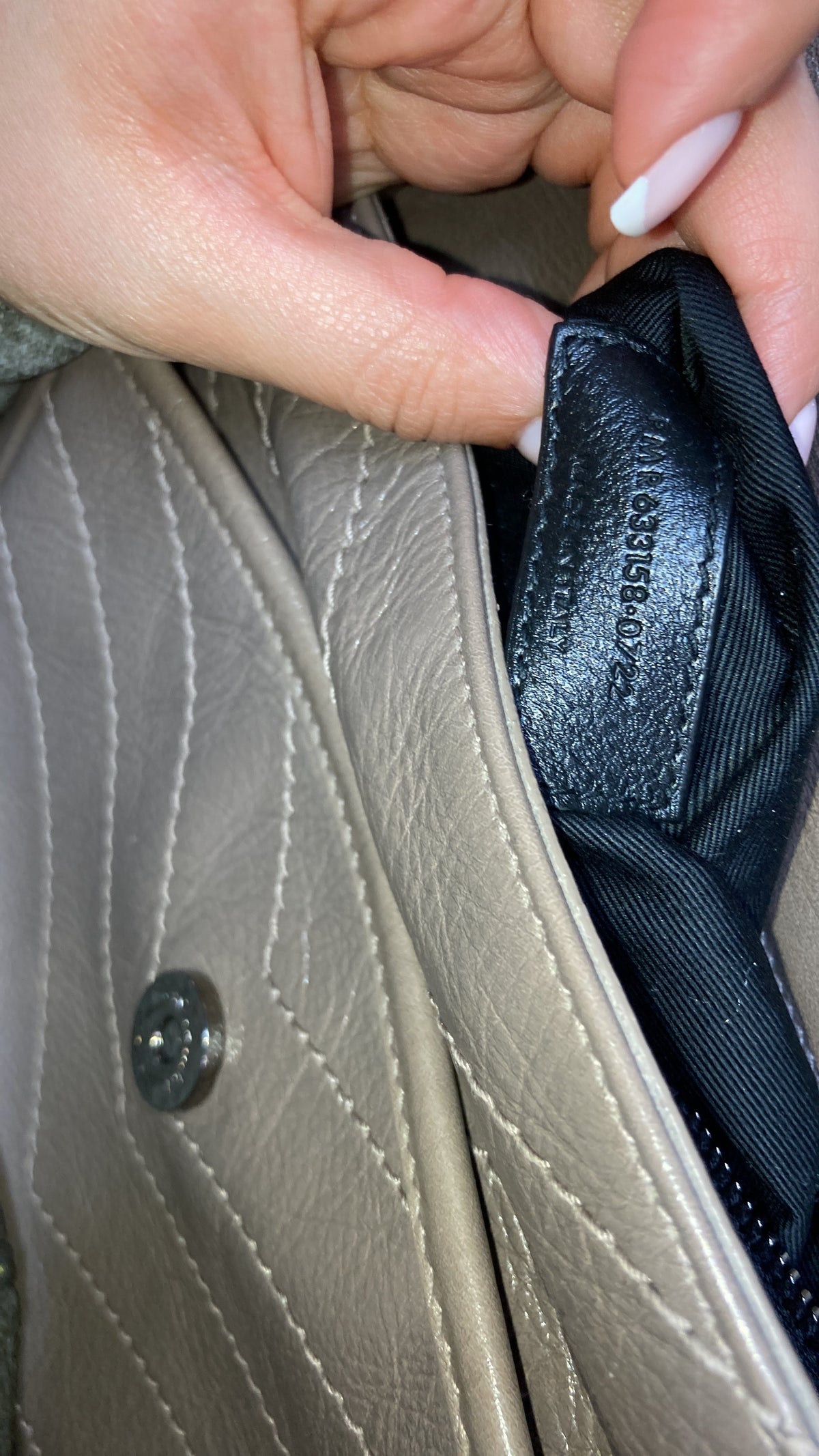 Niki Chain Flap Bag Matelasse Chevron Leather Medium