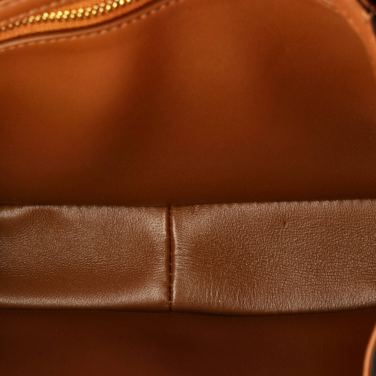 Triomphe Shoulder Bag Smooth Calfskin Medium