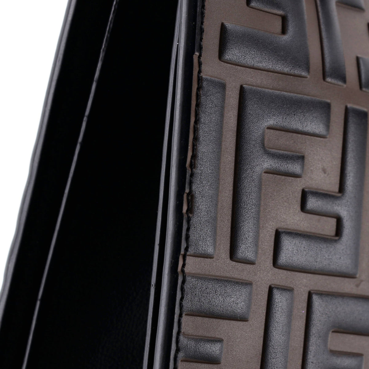 Handle Clutch Zucca Embossed Leather Medium
